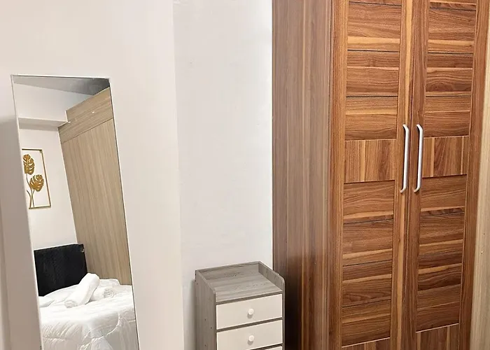 Del Serene Cozy Minimalist Staycation At Shore C1 Manila