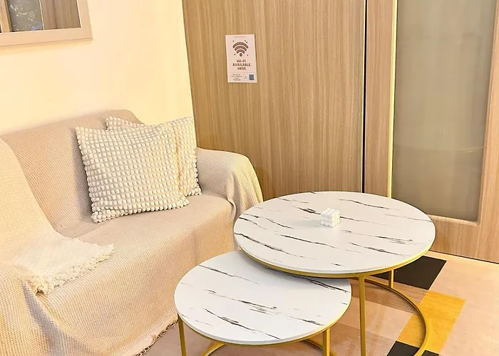 Del Serene Cozy Minimalist Staycation At Shore C1 Manila